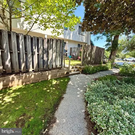 $1,950 | 297 Summit House, West Chester, PA 19382