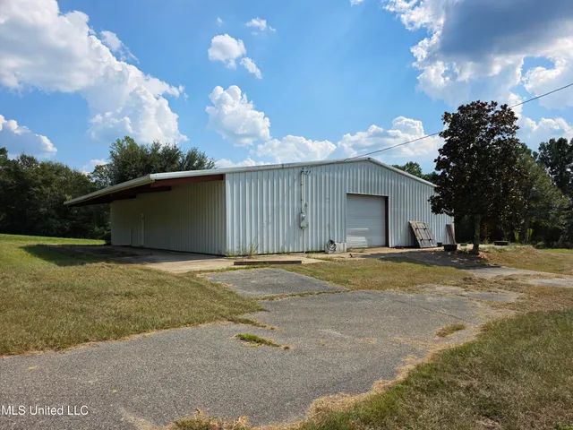 $1,350,000 | 103 Harlan Davis Road, Lumberton, MS 39455
