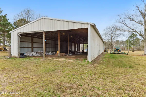 $1,350,000 | 103 Harlan Davis Road, Lumberton, MS 39455