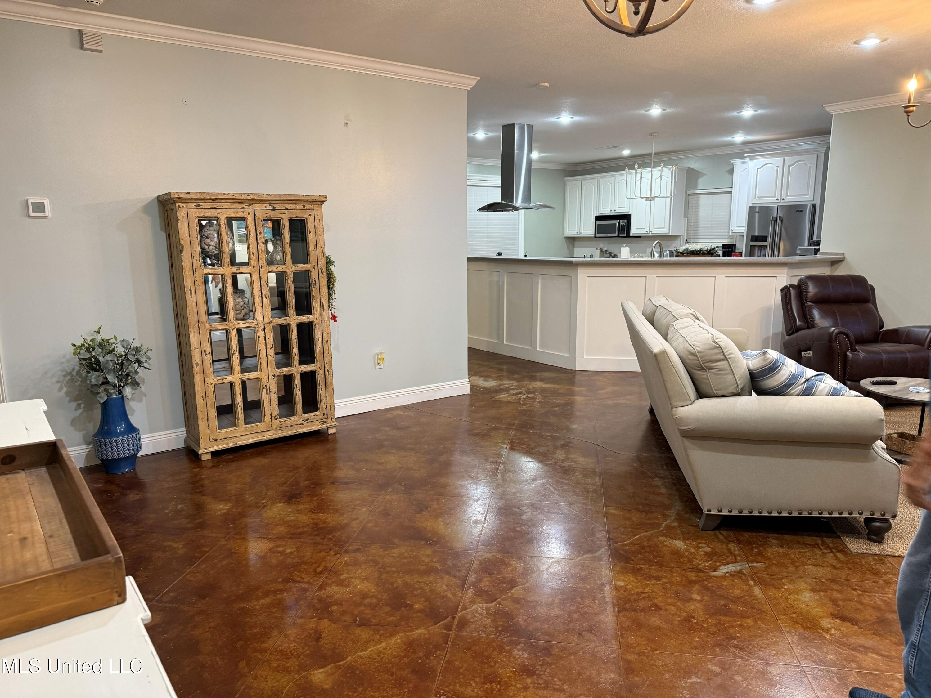 103 Harlan Davis Road Lumberton, MS 39455 - Photo 4 of 23 IMG_20251228_204311