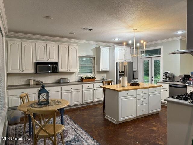 103 Harlan Davis Road Lumberton, MS 39455 - Photo 6 of 23 IMG_1549 (1)