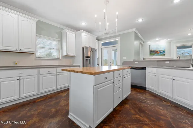 $1,350,000 | 103 Harlan Davis Road, Lumberton, MS 39455