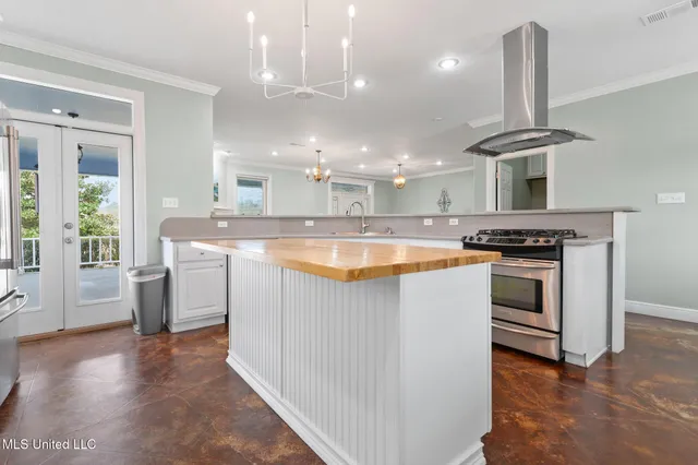 $1,350,000 | 103 Harlan Davis Road, Lumberton, MS 39455