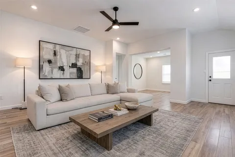 $449,900 | 6214 Majestic Palm Drive, Manvel, TX 77578
