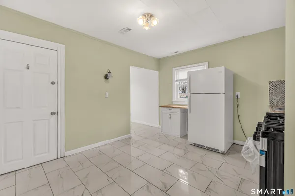 $1,850 | 1504 Iranistan Avenue, Bridgeport, CT 06605