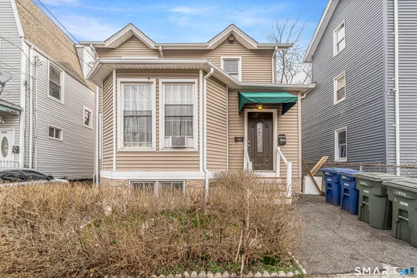 $1,850 | 1504 Iranistan Avenue, Bridgeport, CT 06605