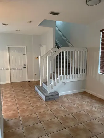 $2,900 | 6902 Northwest 174th Terrace, Unit E105, Hialeah, FL 33015