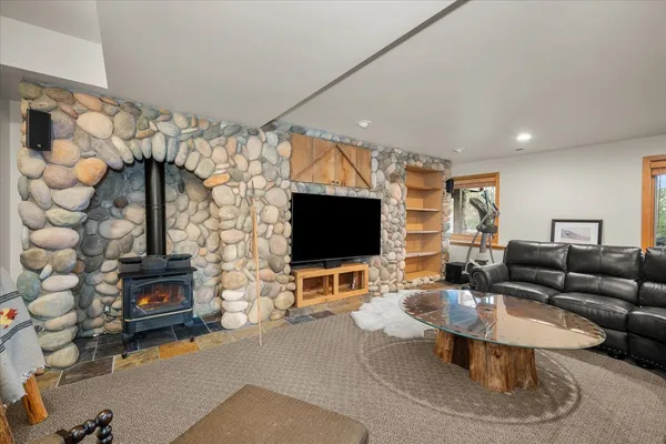 $1,190,000 | 16010 West Jade Lane, Medical Lake, WA 99022