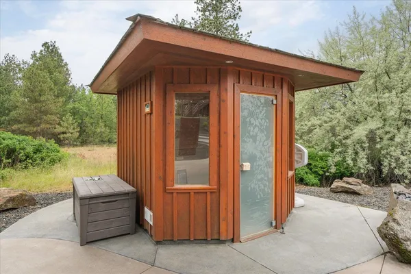 $1,190,000 | 16010 West Jade Lane, Medical Lake, WA 99022