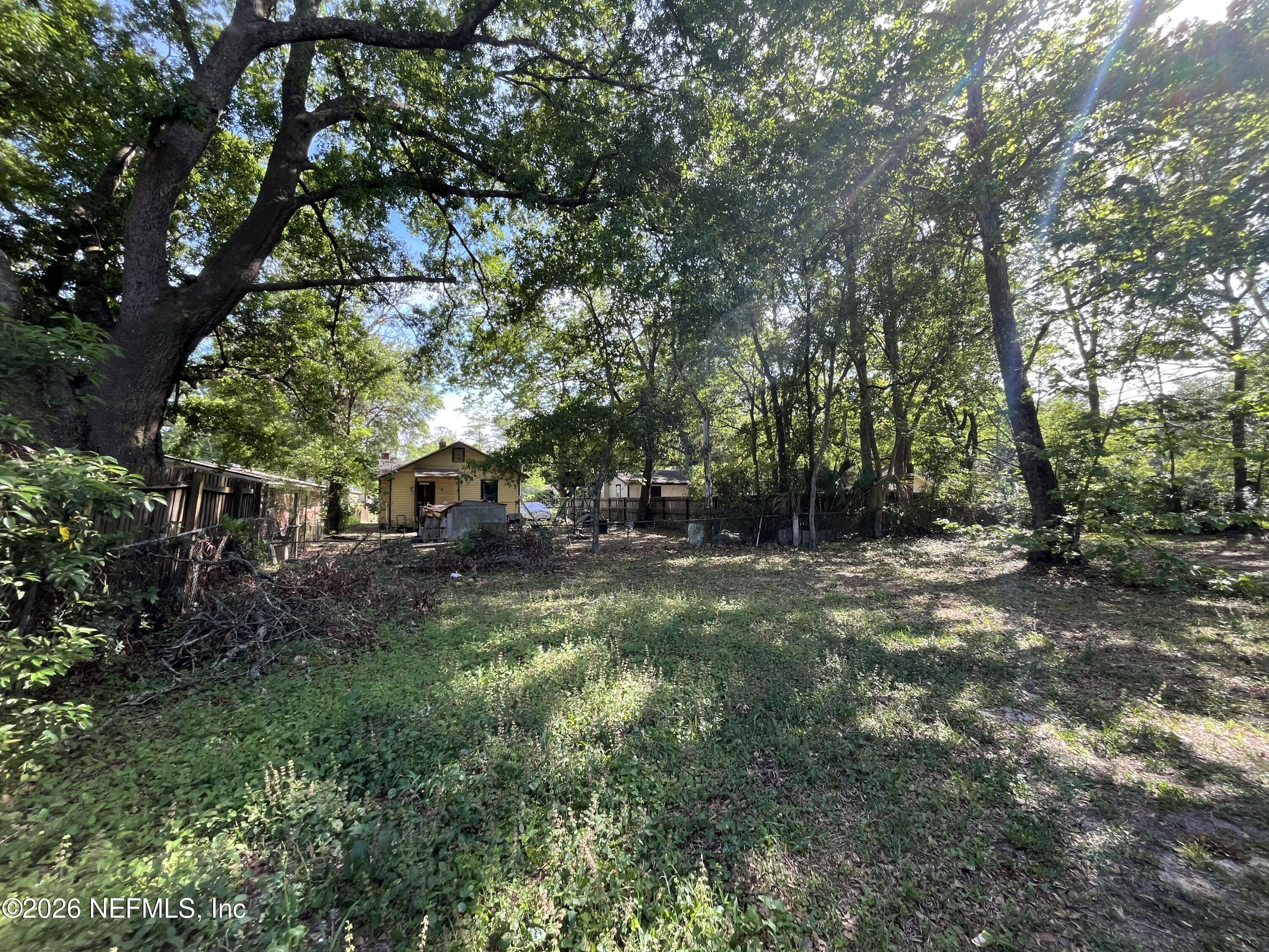 1958 Morehouse Road Jacksonville, FL 32209 - Photo 5 of 16 IMG_0936