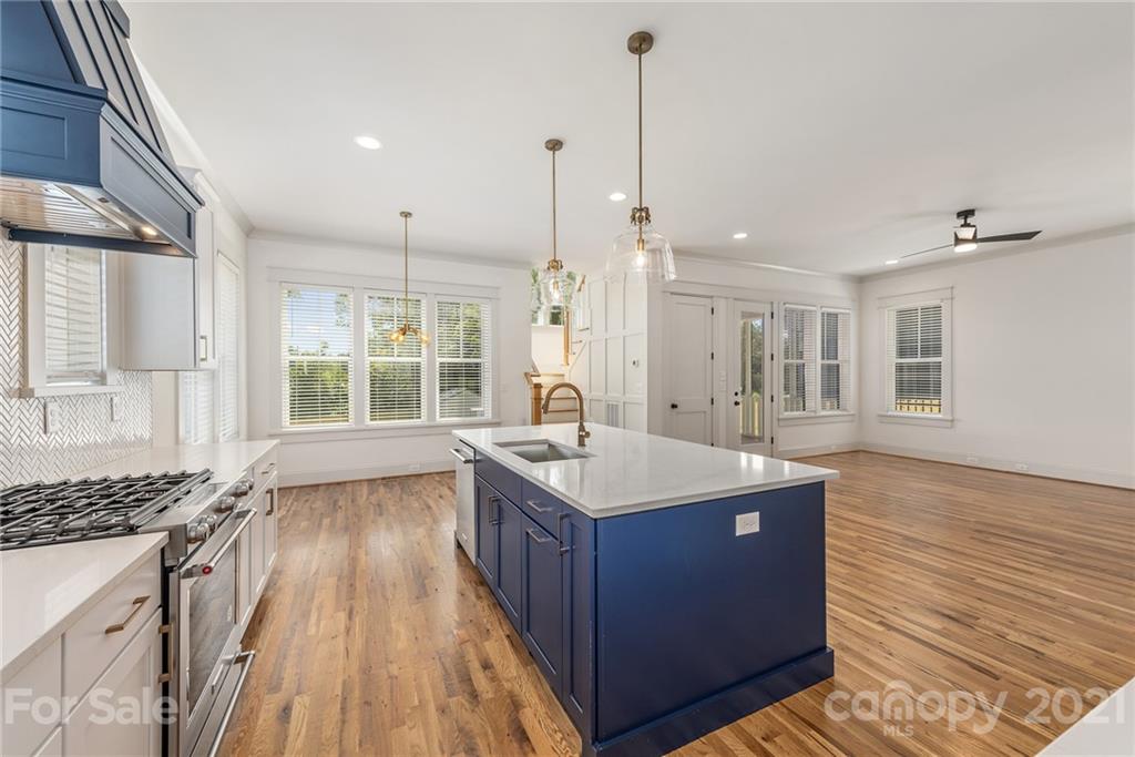 3811 Plainview Road Charlotte, NC 28208 - Photo 4 of 27 Gallery Image 4