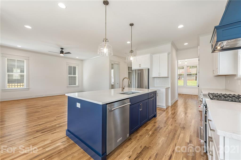 3811 Plainview Road Charlotte, NC 28208 - Photo 5 of 27 Gallery Image 5