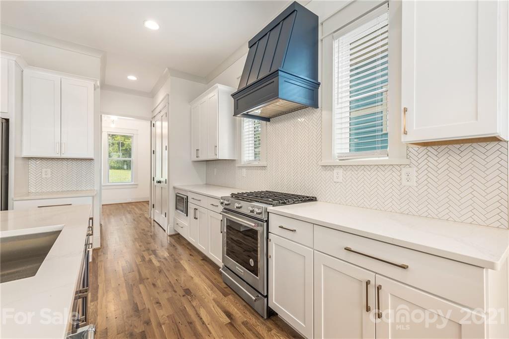 3811 Plainview Road Charlotte, NC 28208 - Photo 7 of 27 Gallery Image 7