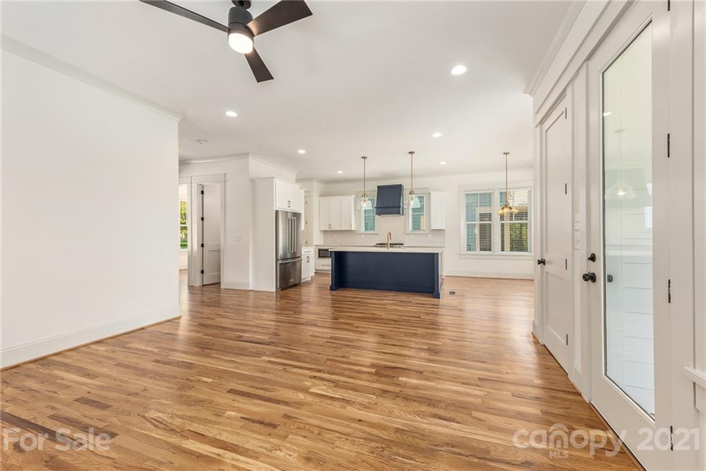 3811 Plainview Road Charlotte, NC 28208 - Photo 9 of 27 Gallery Image 9