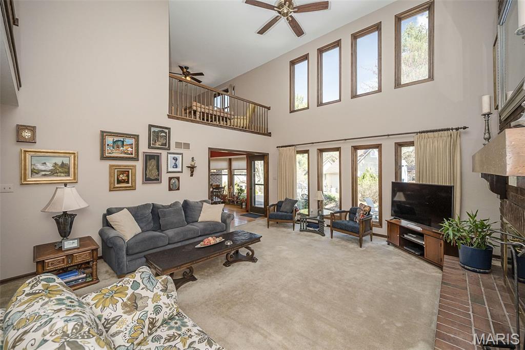 606 Aspen Ridge Court Chesterfield, MO 63017 - Photo 12 of 49