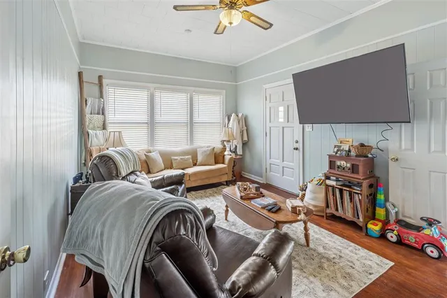 $165,000 | 523 East Nezpique Street, Jennings, LA 70546