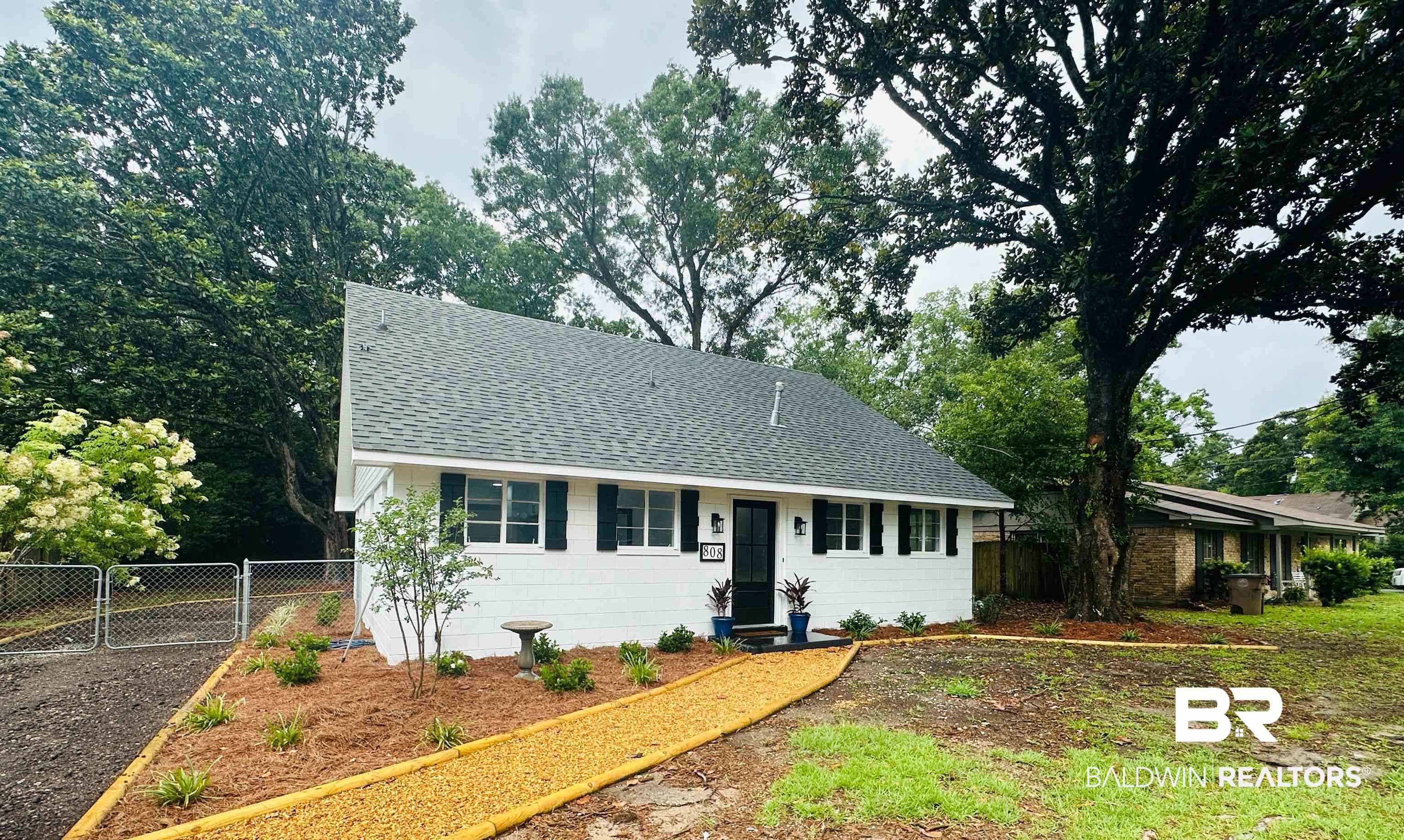 808 Rowell Street Mobile, AL 36606 - Photo 2 of 22