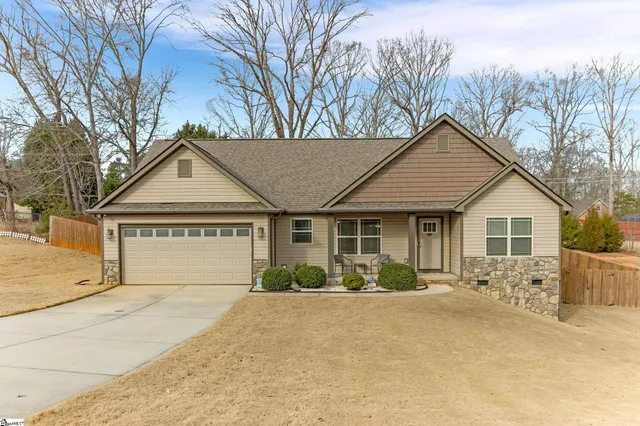 $330,000 | 101 Stockton Lane, Moore, SC 29369