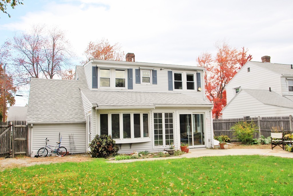 14 Hartford Road Worcester, MA 01606 - Photo 4 of 25 Gallery Image 4