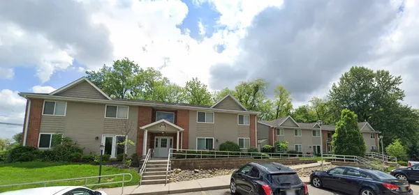 $645 | 808 Treewood Drive, Hillsboro, OH 45133