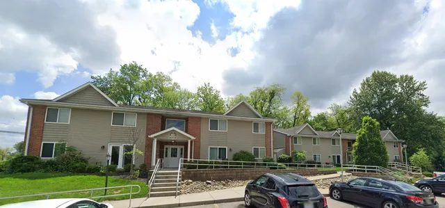 $610 | 808 Treewood Drive, Hillsboro, OH 45133