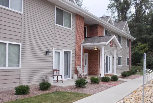 $610 | 808 Treewood Drive, Hillsboro, OH 45133