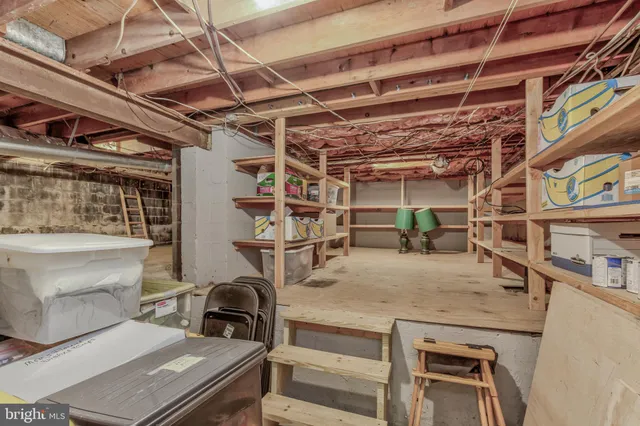 a view of room with window