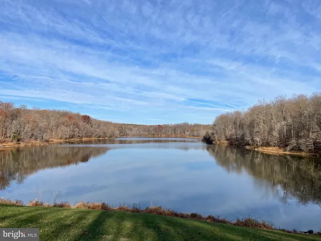 $889,000 | 5001 Sunflower Drive, Rockville, MD 20853