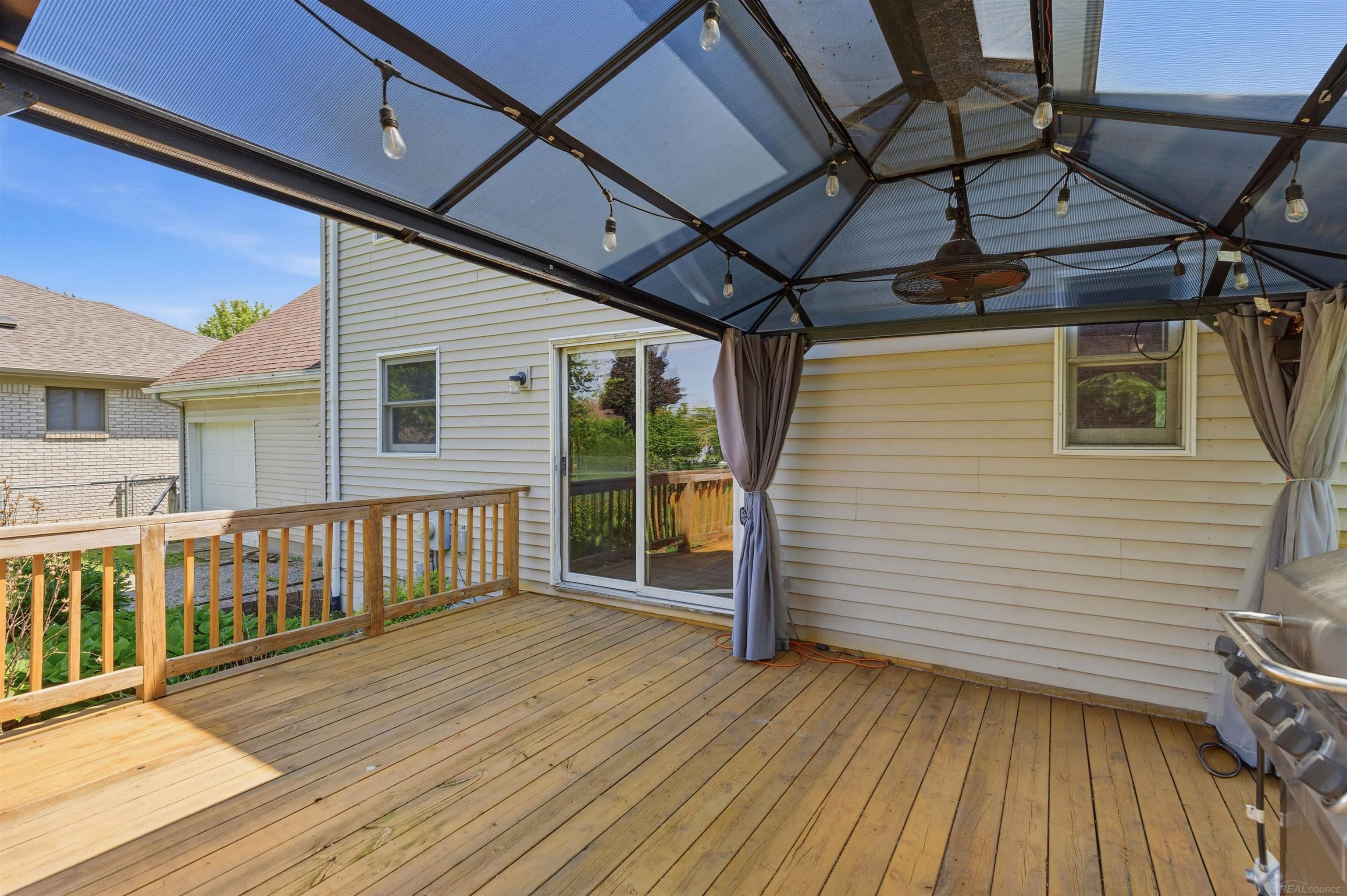 51613 Sass Road New Baltimore, MI 48047 - Photo 26 of 40