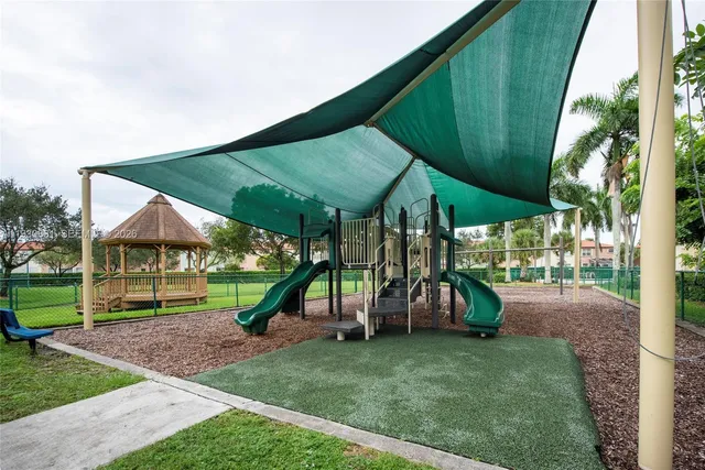 $844,000 | 15651 Northwest 14th Court, Pembroke Pines, FL 33028