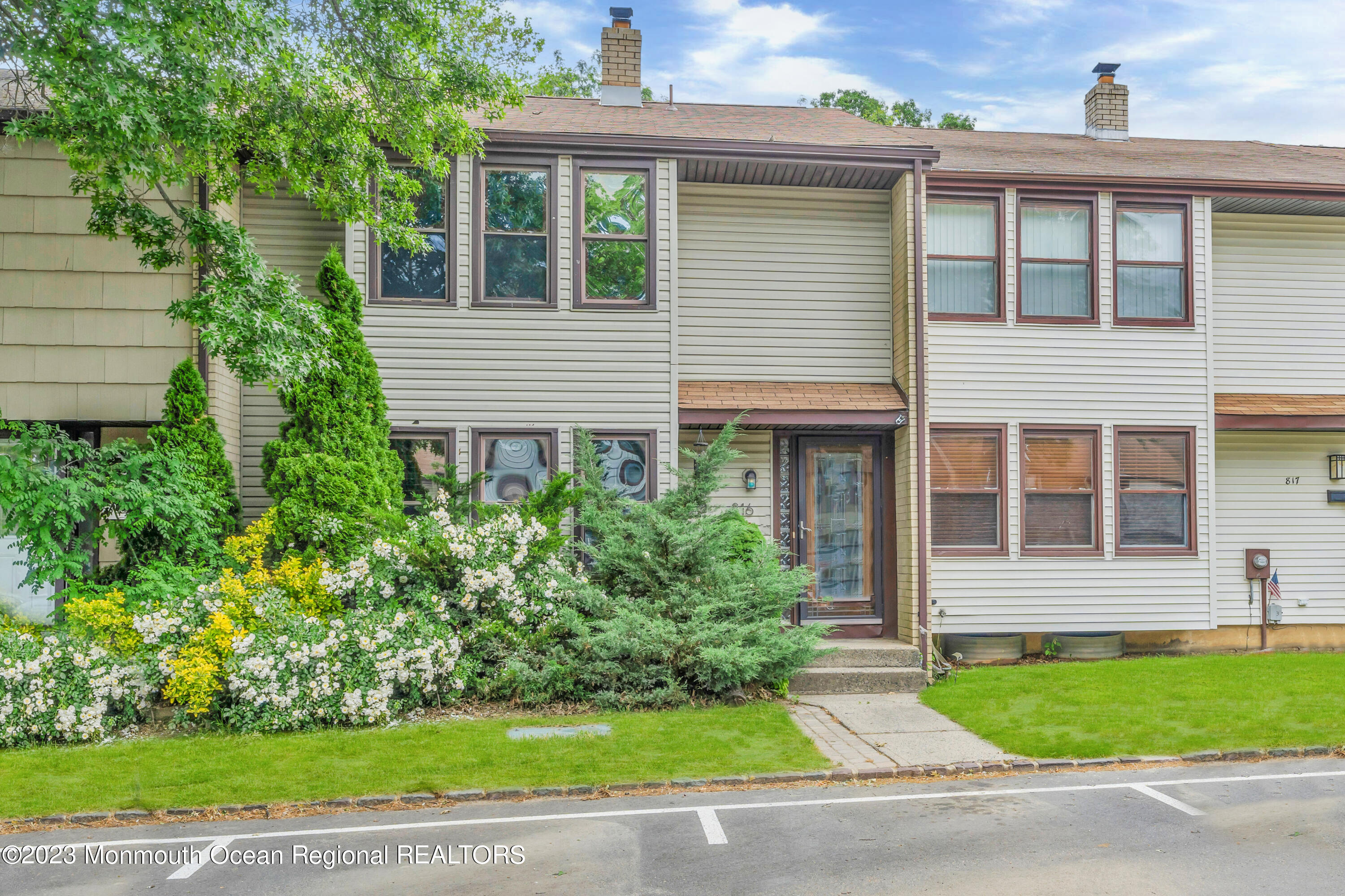 816 Jamestown Road East Windsor, NJ 08520 - Photo 1 of 29 002__dsc0091-1b