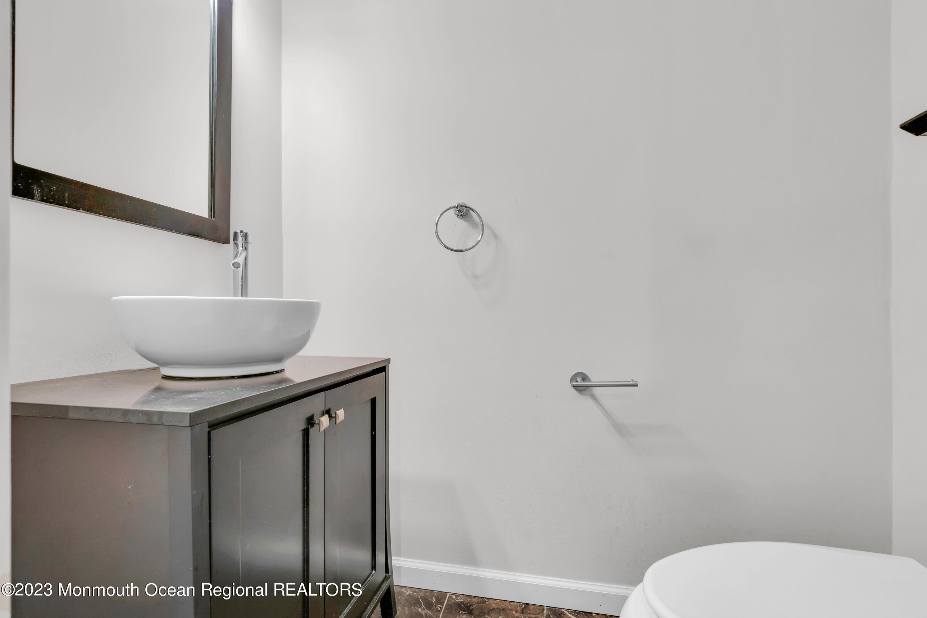 816 Jamestown Road East Windsor, NJ 08520 - Photo 15 of 29 019__dsc0166