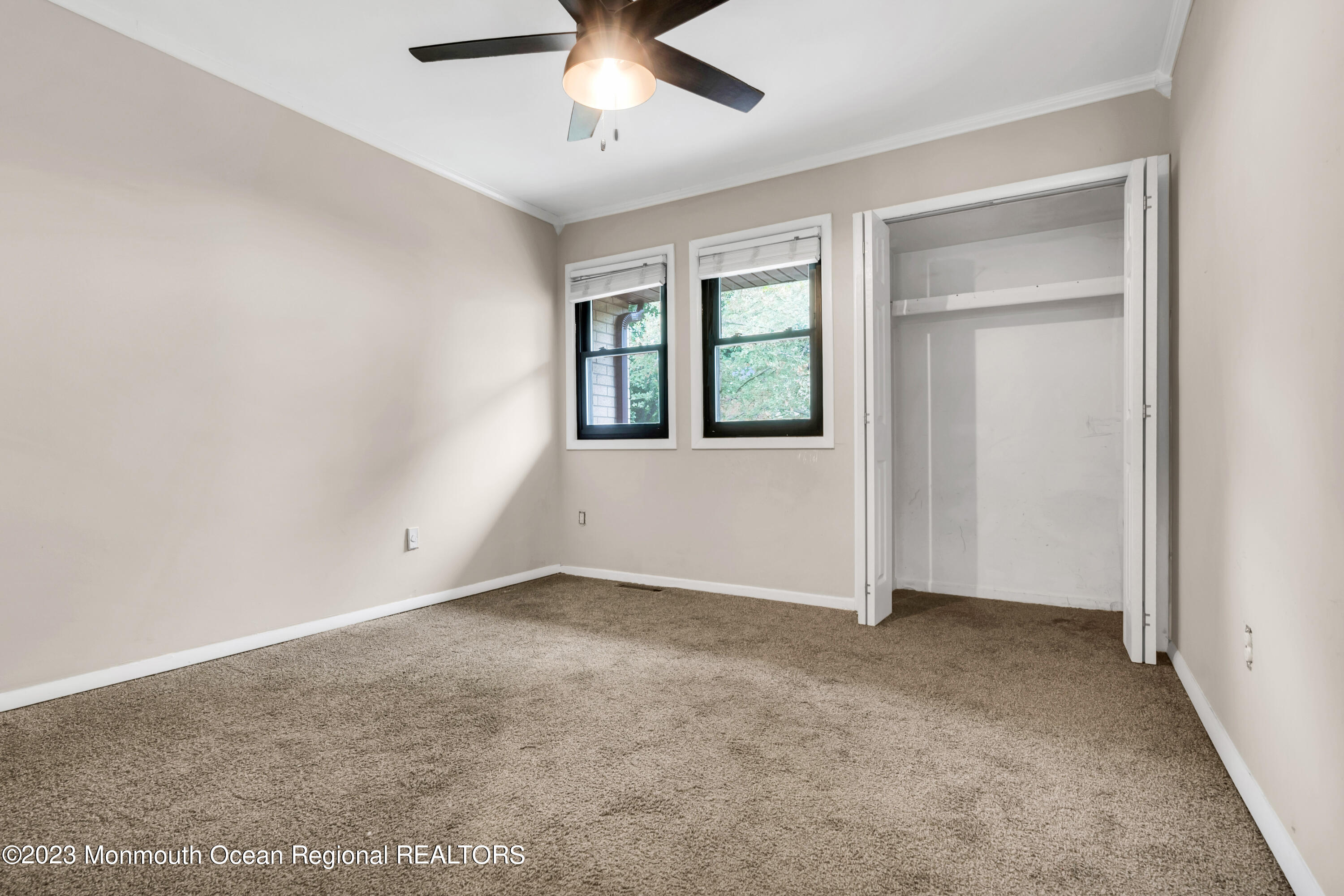 816 Jamestown Road East Windsor, NJ 08520 - Photo 19 of 29 021__dsc0176