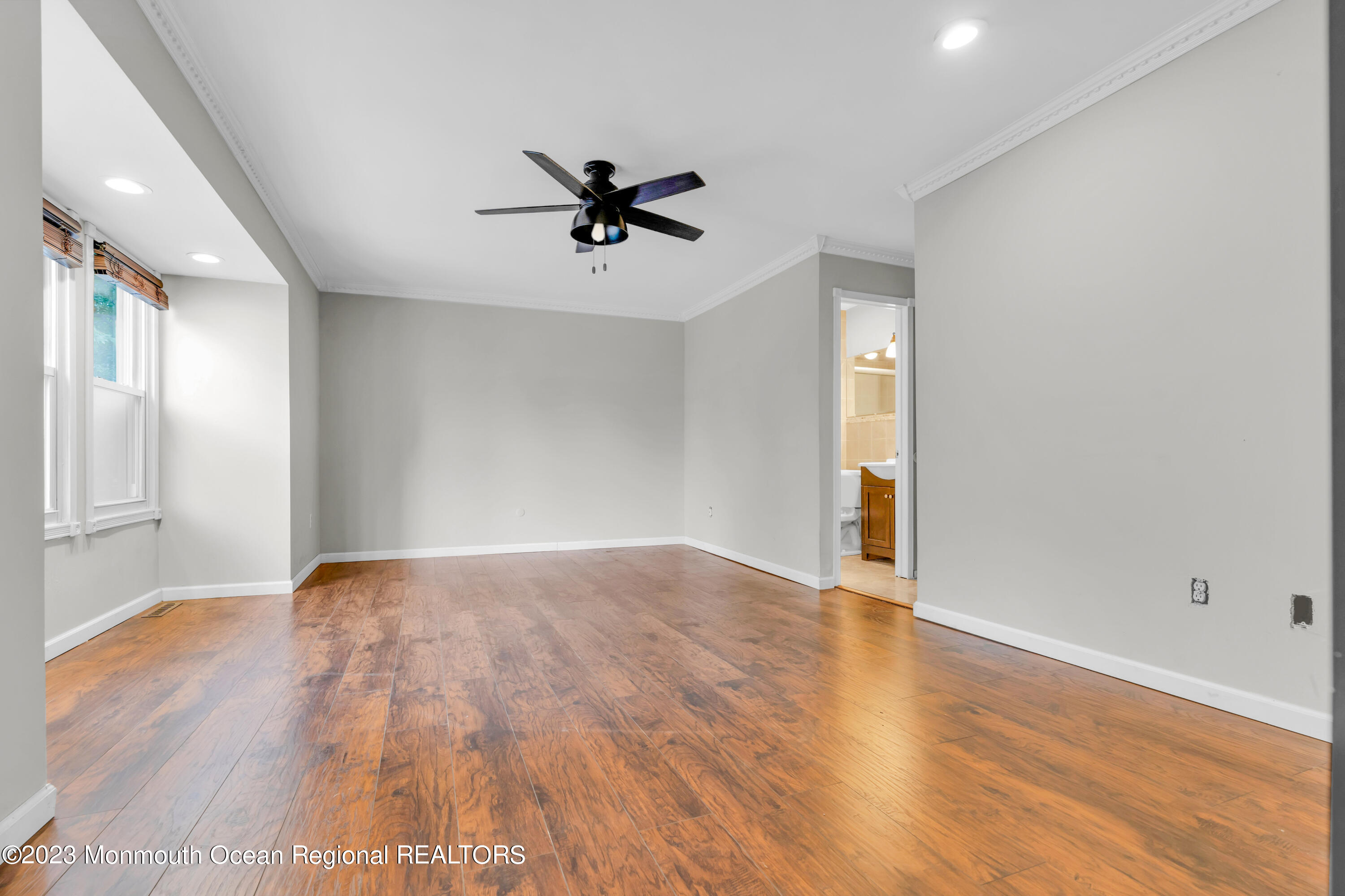 816 Jamestown Road East Windsor, NJ 08520 - Photo 23 of 29 024__dsc0191
