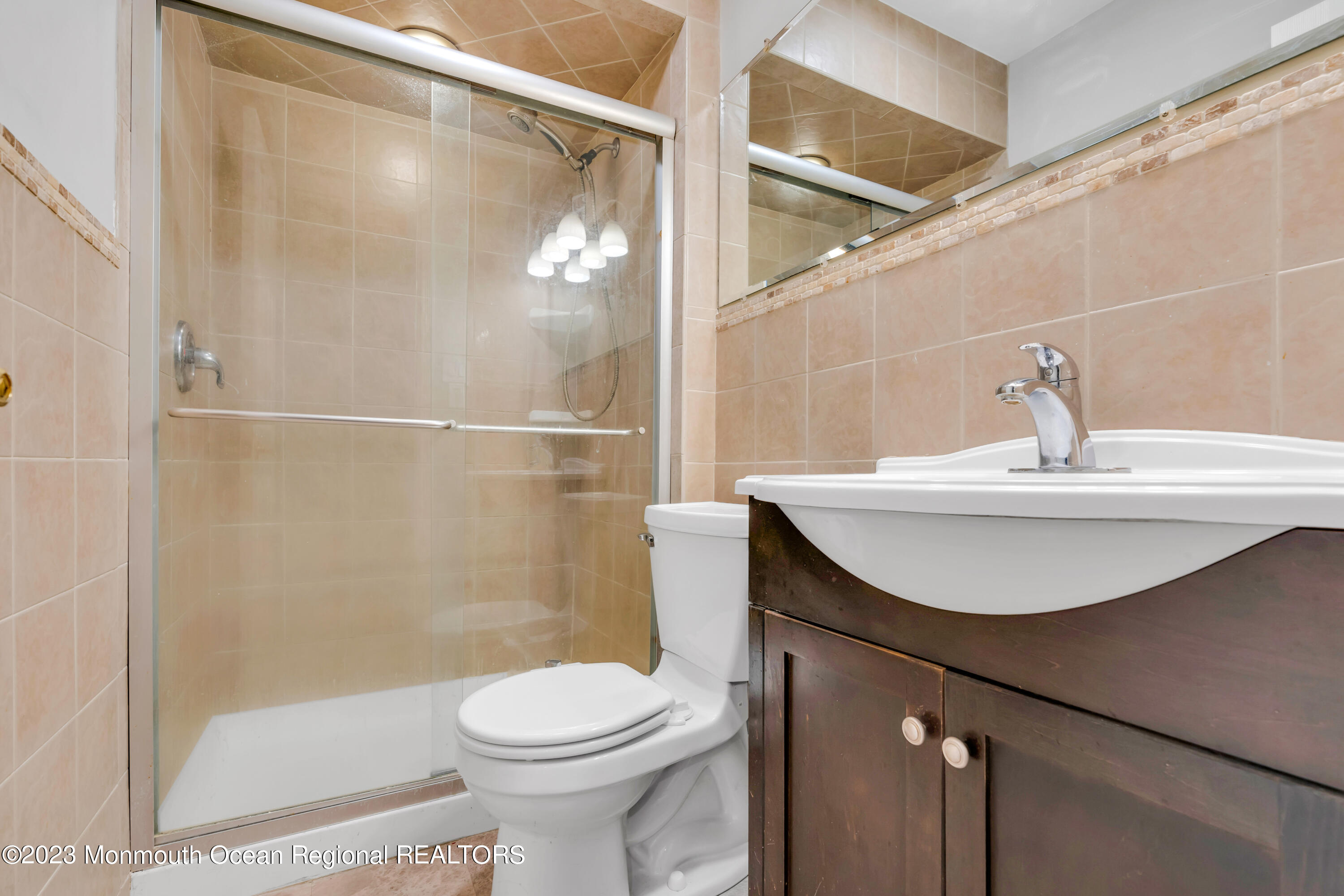 816 Jamestown Road East Windsor, NJ 08520 - Photo 24 of 29 025__dsc0196