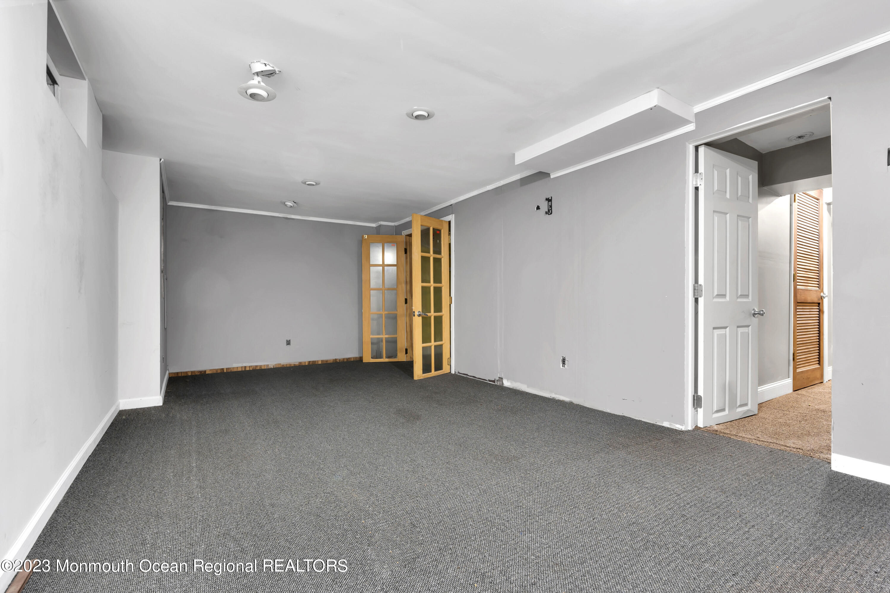 816 Jamestown Road East Windsor, NJ 08520 - Photo 27 of 29 027__dsc0206