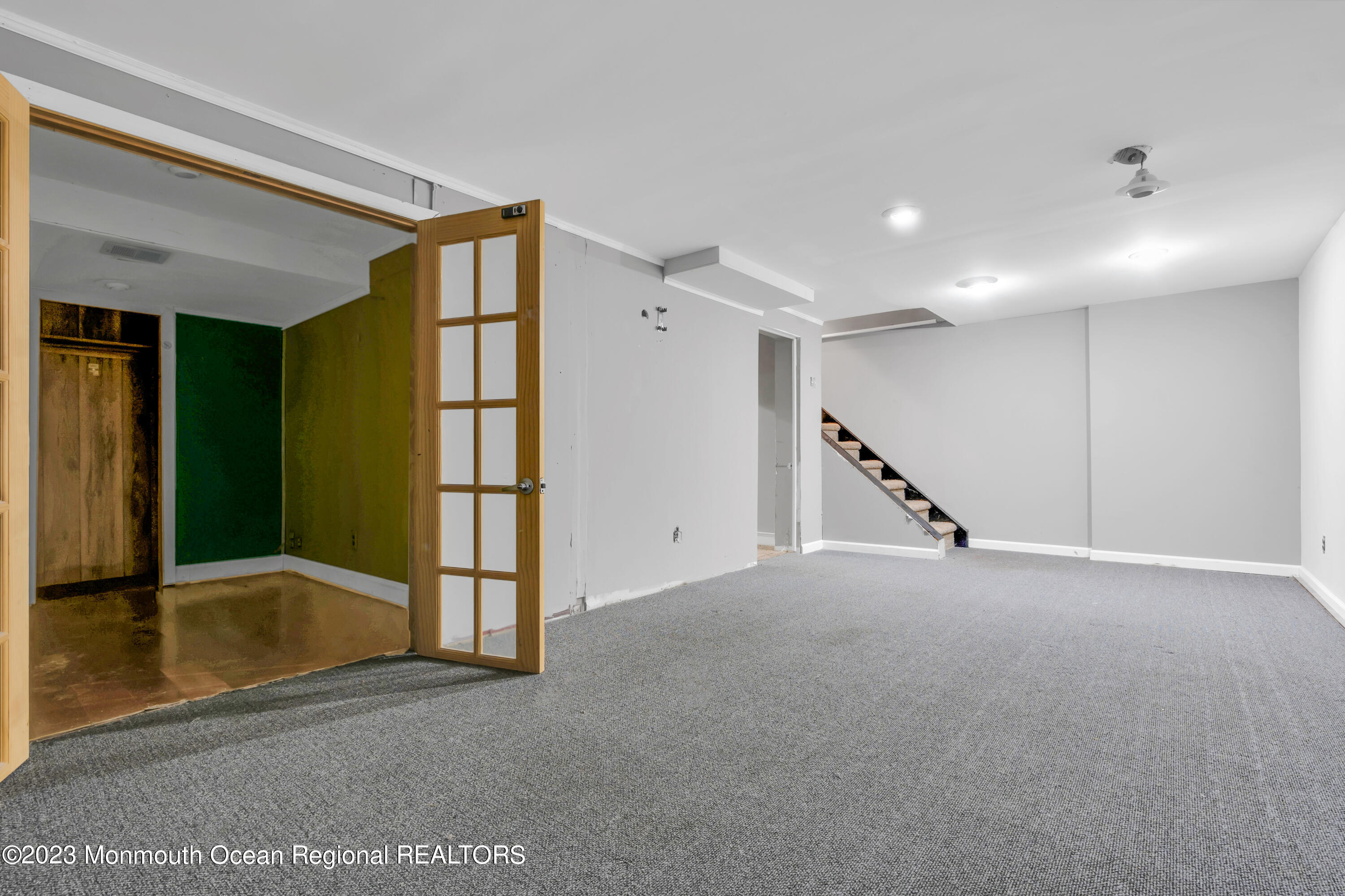816 Jamestown Road East Windsor, NJ 08520 - Photo 28 of 29 028__dsc0211