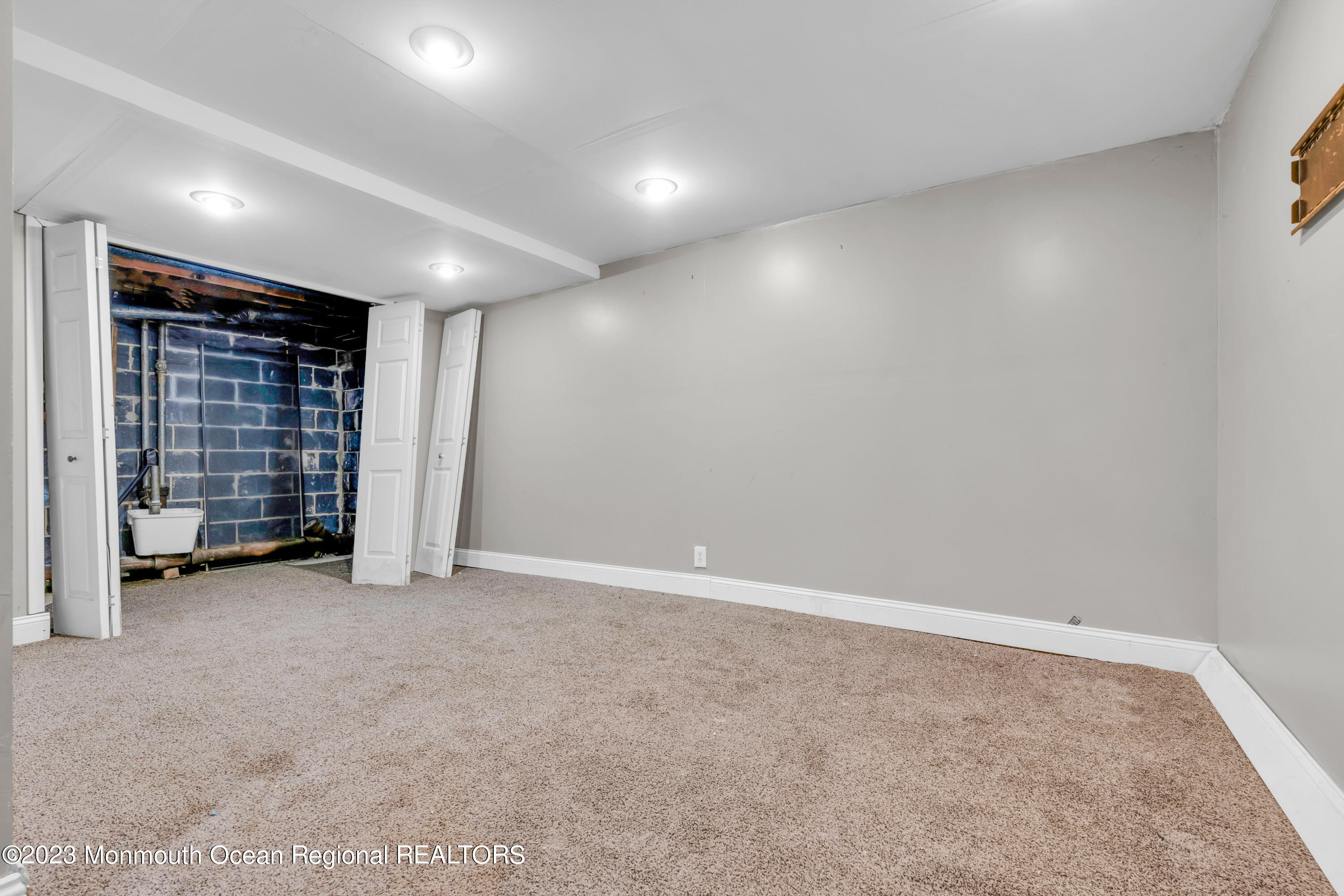 816 Jamestown Road East Windsor, NJ 08520 - Photo 29 of 29 029__dsc0216