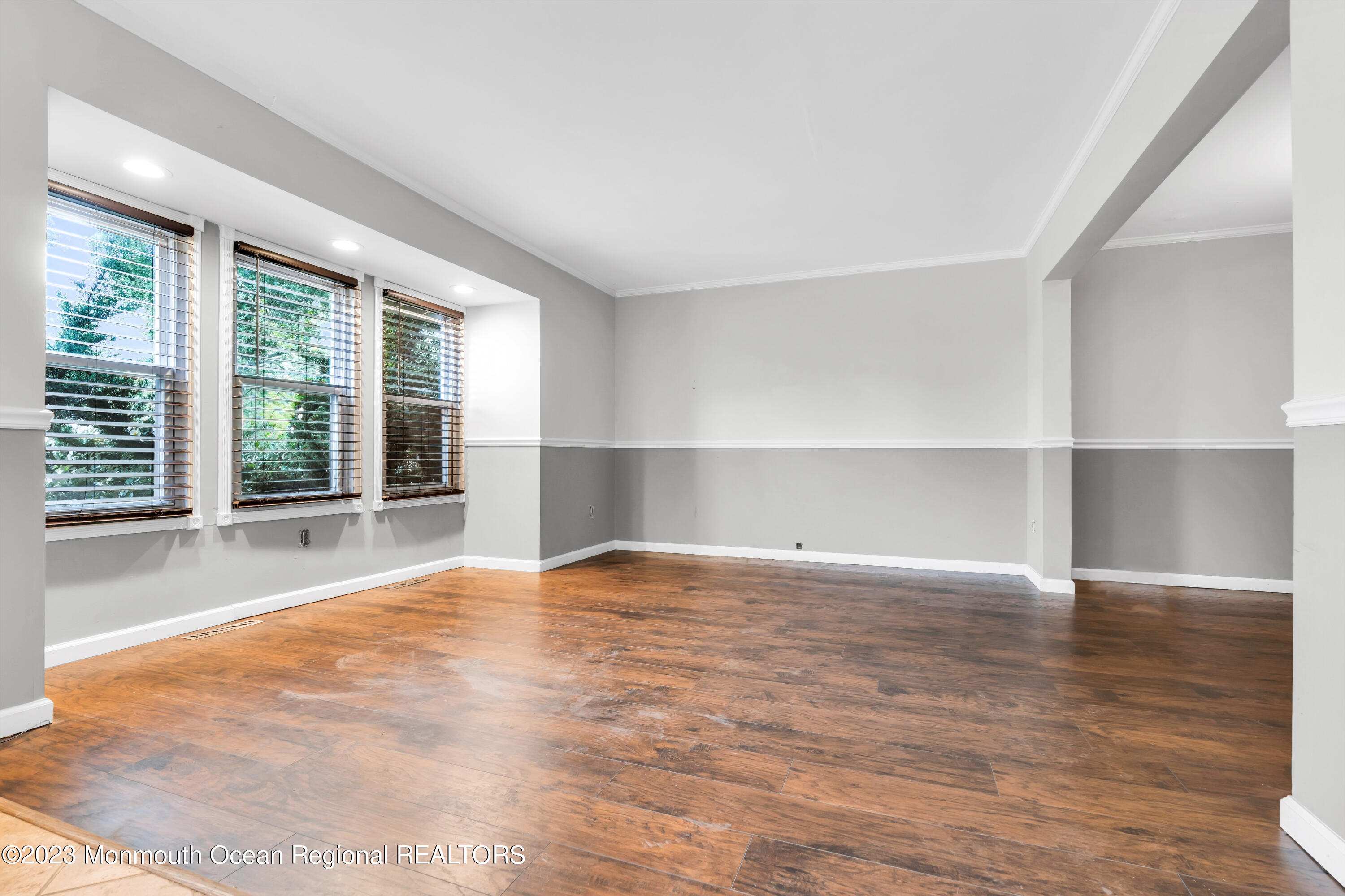 816 Jamestown Road East Windsor, NJ 08520 - Photo 4 of 29 009__dsc0111