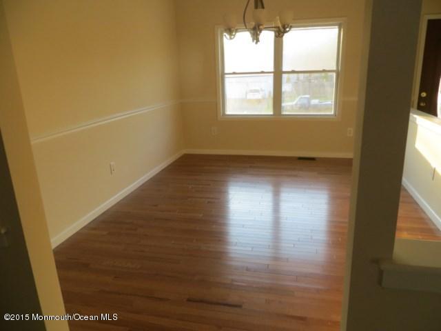 120 Dinghy Road Manahawkin, NJ 08050 - Photo 5 of 17 120 Dinghy (25)