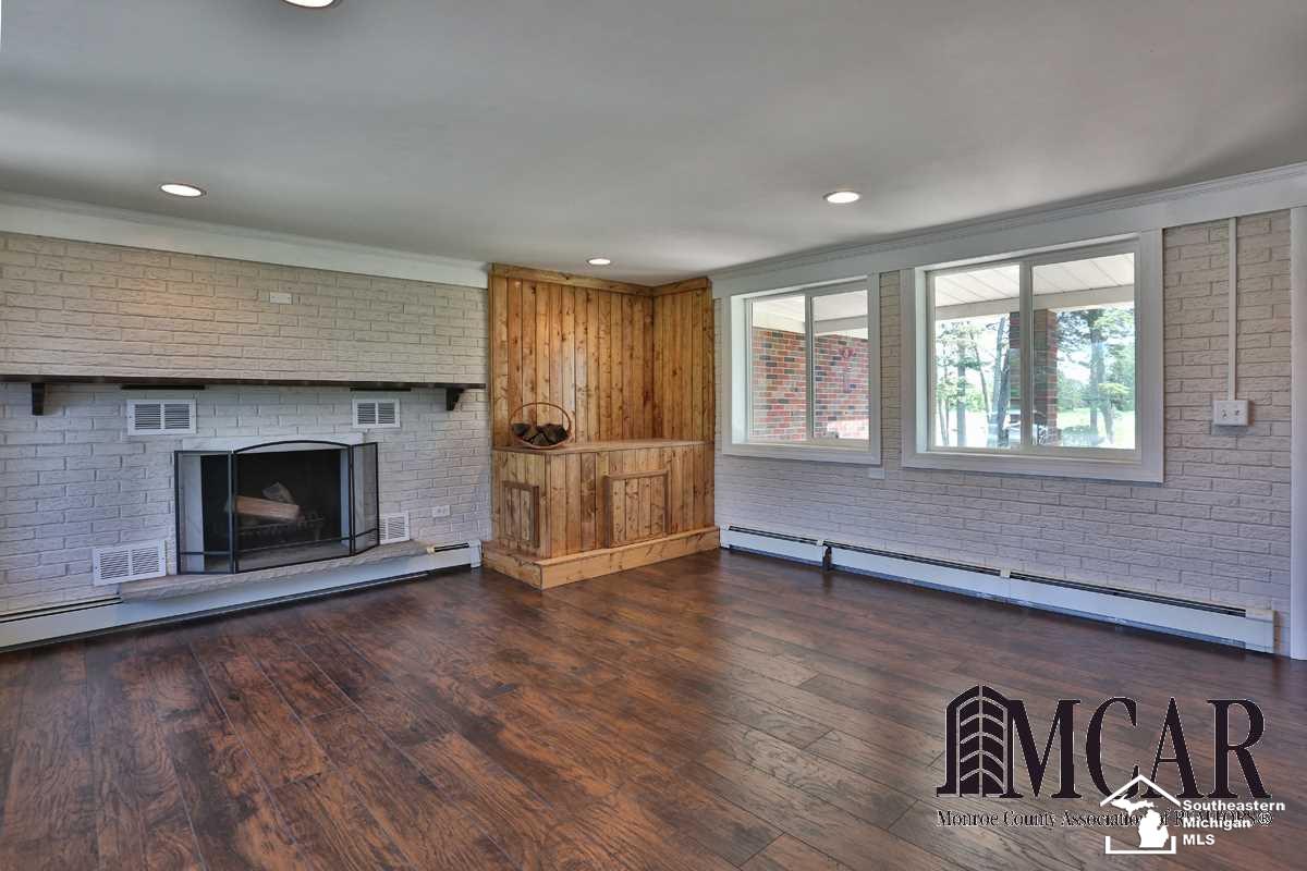 13240 Carleton West Road Carleton, MI 48117 - Photo 6 of 19 21459457-5.JPG