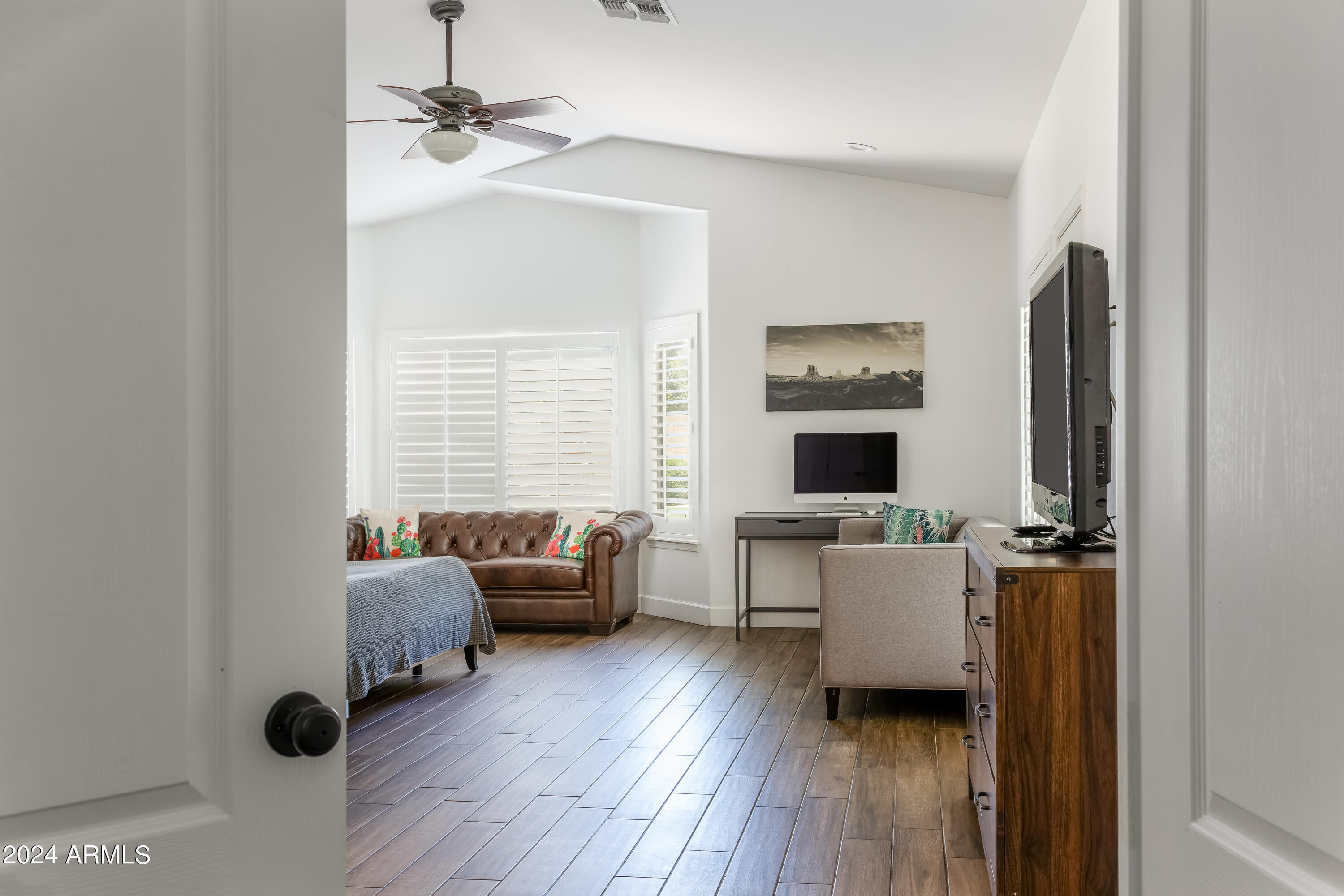 2134 East Victor Road Gilbert, AZ 85296 - Photo 8 of 15 Welcome to your master bedroom