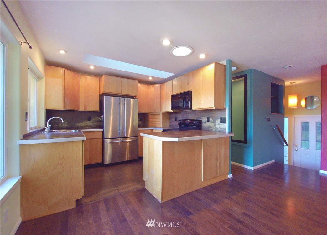 1173 Dan Kelly Road Port Angeles, WA 98363 - Photo 4 of 25 Gallery Image 4