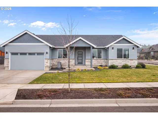 $599,900 | 819 Riley Drive Northeast, Silverton, OR 97381