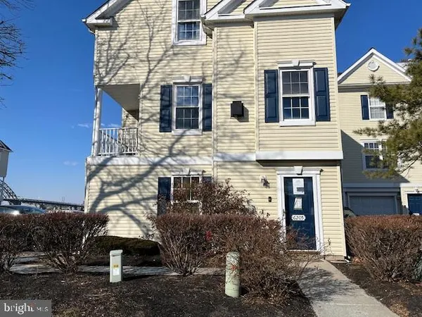 $264,500 | 6205 Riverfront Drive, Palmyra, NJ 08065