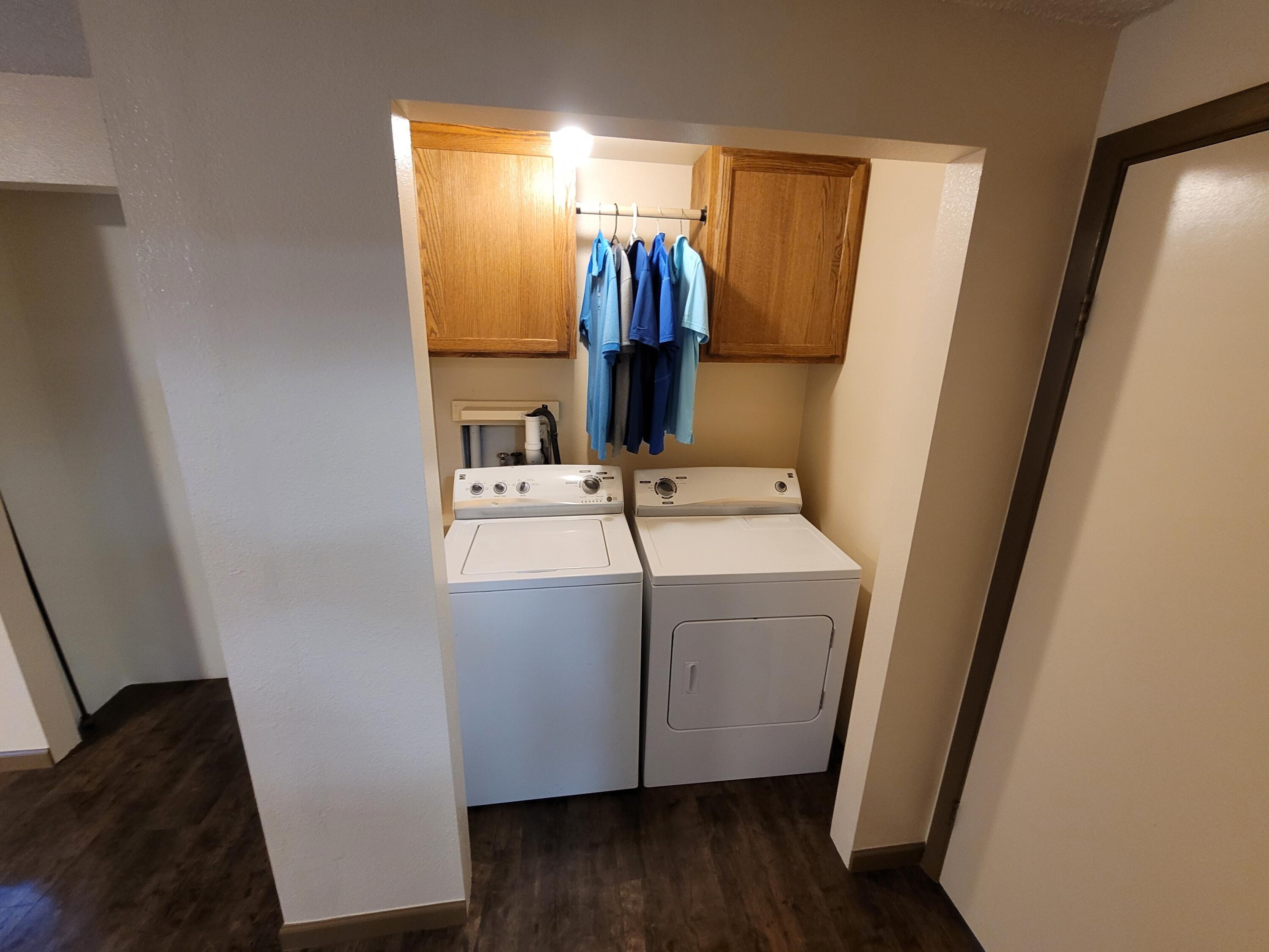 803 Apollo Road Prineville, OR 97754 - Photo 12 of 19 803 NW Apollo washer dryer