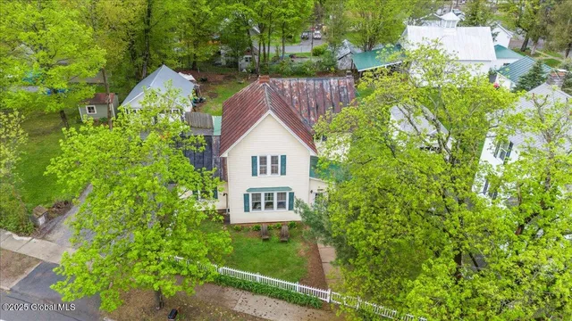 $279,000 | 209 Lake Avenue, Lake Luzerne, NY 12846