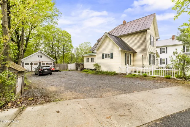 $279,000 | 209 Lake Avenue, Lake Luzerne, NY 12846