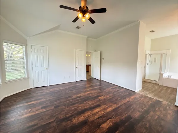 $2,200 | 111 Chandler Court, Sugar Land, TX 77479