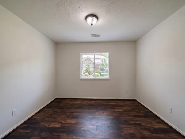 $2,200 | 111 Chandler Court, Sugar Land, TX 77479